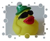 Ente mit Brille und Hut