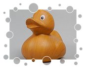 Badeente im Holz-Look